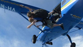 Skydive The Beach - Hotel Gold Coast 1