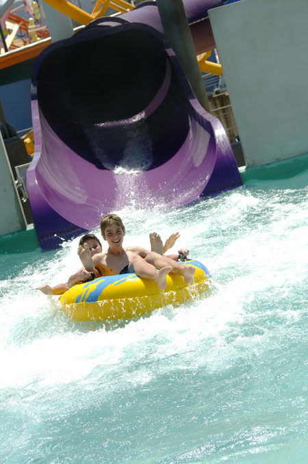 Whitewater World - Hotel Gold Coast 1