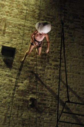 Vulcana Women's Circus - Hotel Gold Coast 4