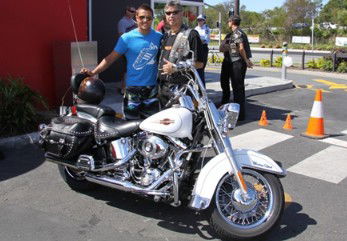 Wildfire Tours - Hotel Gold Coast 3