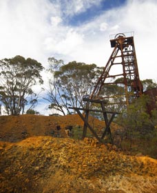 Old Smelter - Hotel Gold Coast 0