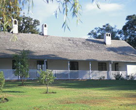 Tranby House - Hotel Gold Coast 0