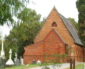 East Perth Cemetery - Hotel Gold Coast 0