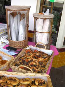 Kalamunda Farmers Market - Hotel Gold Coast 0