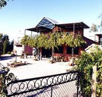 The Terrace Gallery at Patly Hill Farm - Hotel Gold Coast