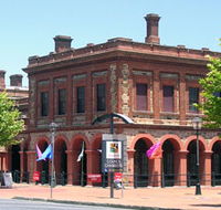 Port Community Arts Centre - Hotel Gold Coast