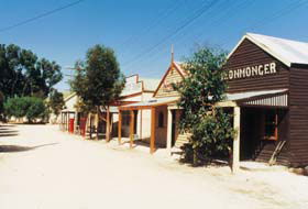 Old Tailem Town Pioneer Village - Hotel Gold Coast 0