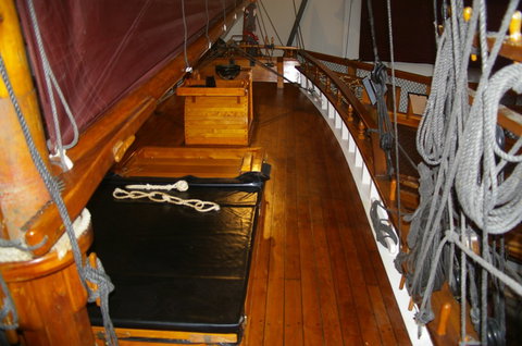 Bass & Flinders Centre - Hotel Gold Coast 3