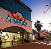 Runaway Bay Shopping Village - Hotel Gold Coast