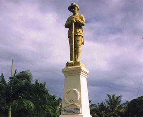 Port Douglas War Memorial - Hotel Gold Coast 0