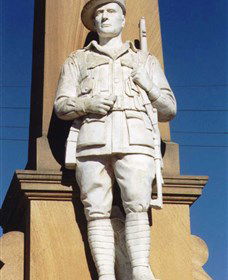 Beaudesert War Memorial - Hotel Gold Coast 0