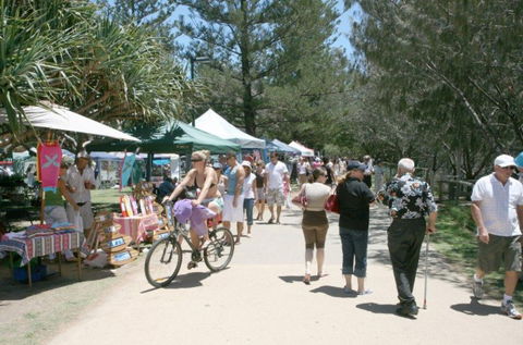 Burleigh Heads Markets - Hotel Gold Coast 5