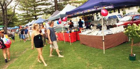 Coolangatta Beachfront Markets - Hotel Gold Coast 6