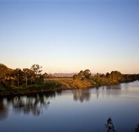 Lake Wivenhoe - Hotel Gold Coast