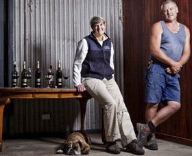 Jones Winery & Vineyard - Hotel Gold Coast 0