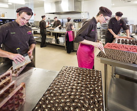 Yarra Valley Chocolaterie & Ice Creamery - Hotel Gold Coast 3