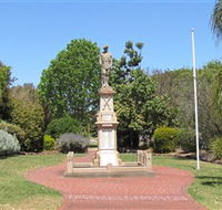 Greenmount War Memorial - Hotel Gold Coast