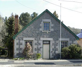 Uralla Heritage Walk - Hotel Gold Coast 1