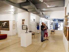 Bay Discovery Centre Museum - Hotel Gold Coast 2