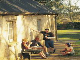 Overland Corner Hotel - Hotel Gold Coast 0