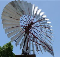Barcaldine Windmill - Hotel Gold Coast