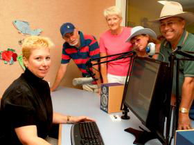 Charleville - School Of Distance Education Tour - Hotel Gold Coast 0