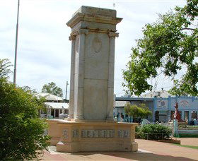 Charleville War Memorial - Hotel Gold Coast 0