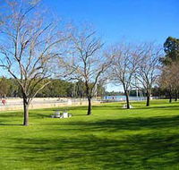 Lock 10 and Weir - Hotel Gold Coast
