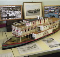 Wentworth Model Paddlesteamer Display - Hotel Gold Coast