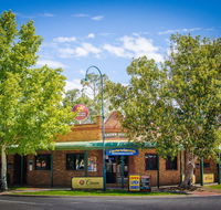 Crown Hotel Wentworth - Hotel Gold Coast