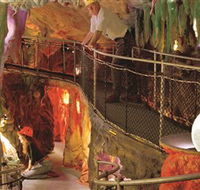 The Crystal Caves - Hotel Gold Coast