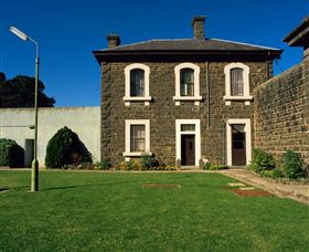 J Ward Museum - Hotel Gold Coast 1