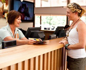 Savannah Visitor Plaza, Taronga Western Plains Zoo Dubbo - Hotel Gold Coast 6