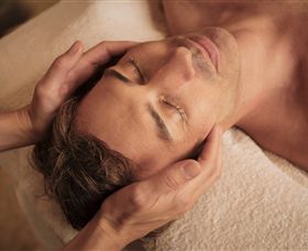 Prani Glow Day Spa - Hotel Gold Coast 1