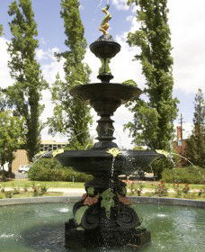 Victory Memorial Gardens - Hotel Gold Coast 1