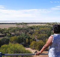Lake Grace Lookout - Hotel Gold Coast