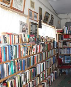 The Last Post Bookshop - Hotel Gold Coast 1