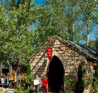 Stonehurst Cedar Creek Vineyard - Hotel Gold Coast