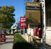 Morpeth Wine Cellars and Moonshine Distillery - Hotel Gold Coast