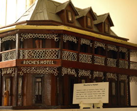 Alumny Creek School Museum And Reserve - Hotel Gold Coast 2