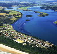 Manning Point Beach - Hotel Gold Coast