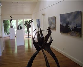 Ivy Hill Gallery - Hotel Gold Coast 0
