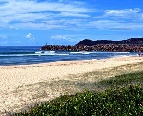 Grants Beach - Hotel Gold Coast 1