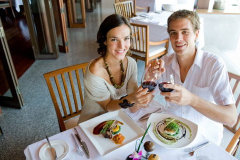 Out Of Sight Tours - Hotel Gold Coast 8