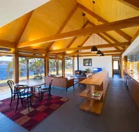 Coast House Tasmania - Hotel Gold Coast