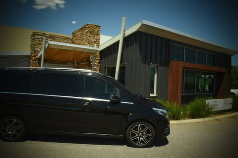 Chauffeured Airport Transfer By Luxury Vehicle - Hotel Gold Coast 8
