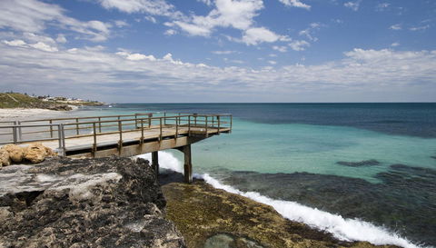 Perth Lunch Cruise Including Fremantle Sightseeing Tram Tour - Hotel Gold Coast 2