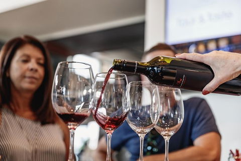 Small Group Swan Valley Premium Winelovers Experience - Hotel Gold Coast 8
