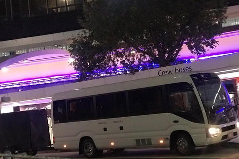 Airport Private Charter 21 Pax - Hotel Gold Coast 0