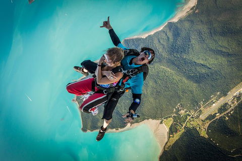 Airlie Beach Tandem Skydive - Hotel Gold Coast 6